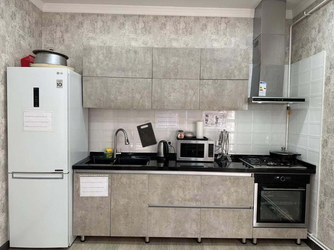 Vip Hotel 塔什干 外观 照片